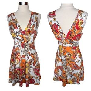 MKM Designs Y2K Boho Paisley Floral Sleeveless Summery Tunic Blouse Top Large